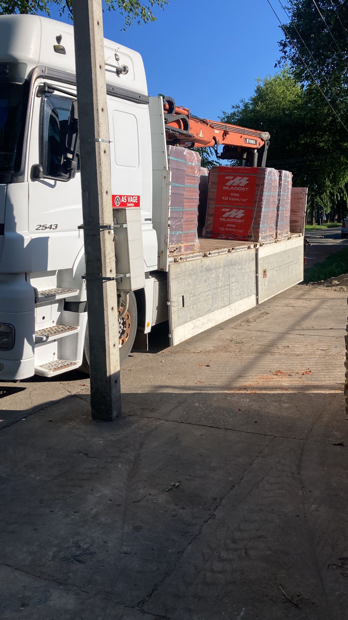 Usluge prevoza kamionom sa rukom, AS VAGE Sombor